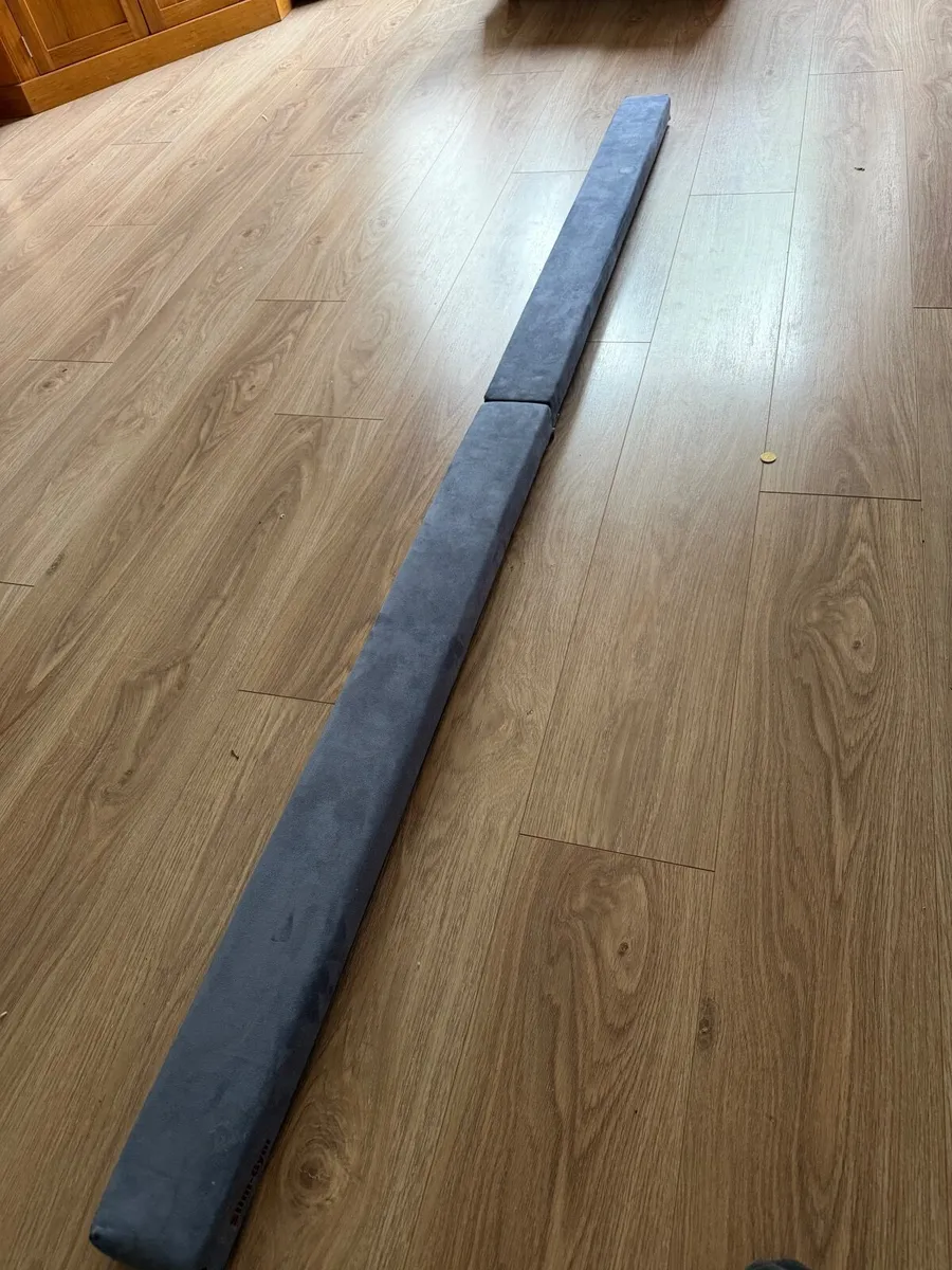 Balance beam - Image 1