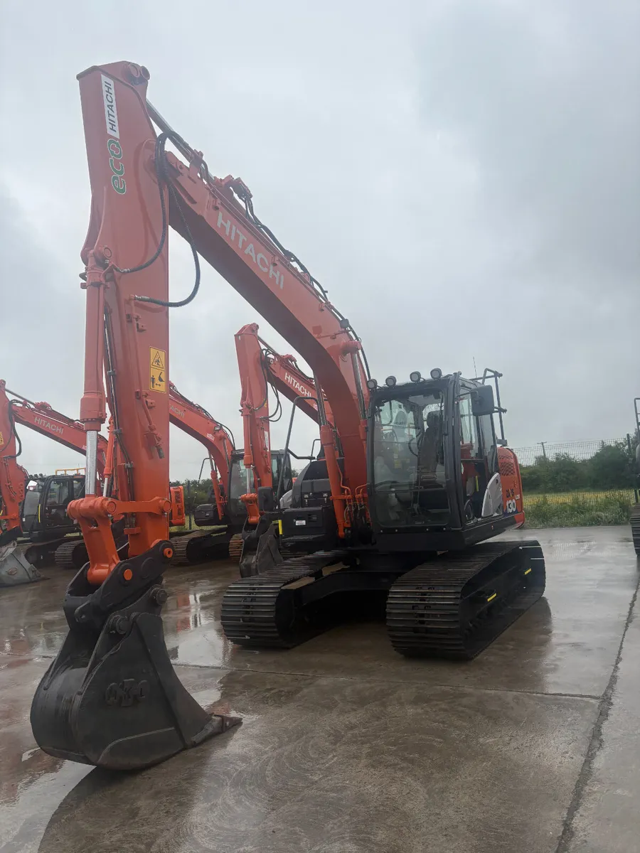 HITACHI ZX130-6 - Image 1