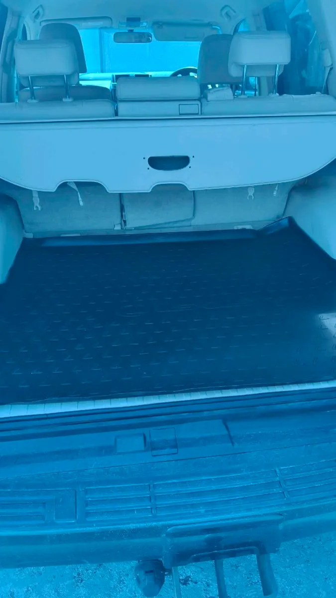 Toyota Landcruiser - Image 4