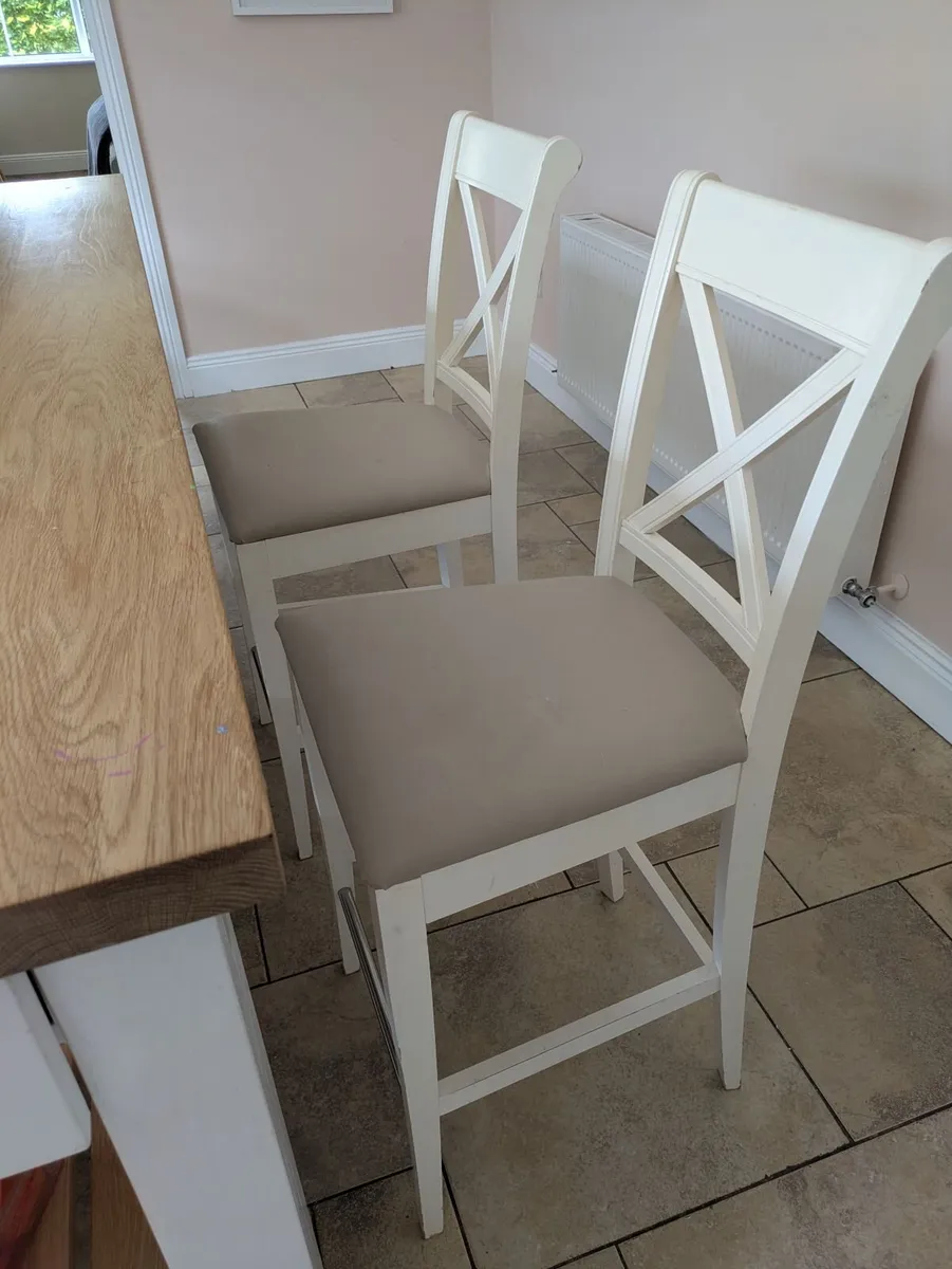 Kitchen island stools - Image 2