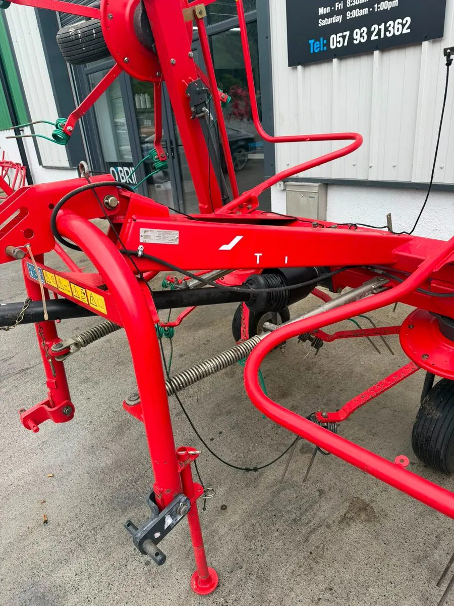 2014 Kverneland Tedder - Image 3