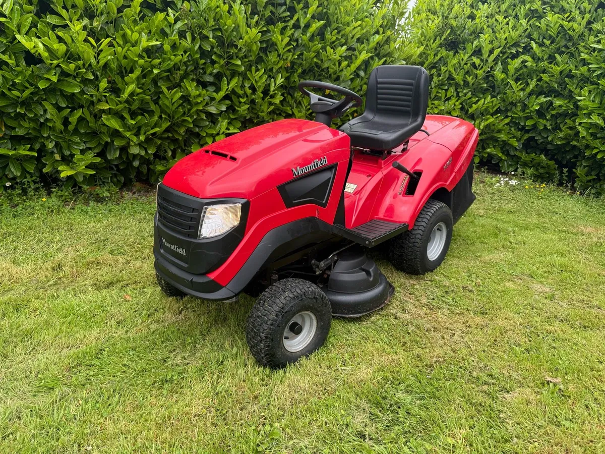 Mountfield  1426H Ride on mower - Image 1