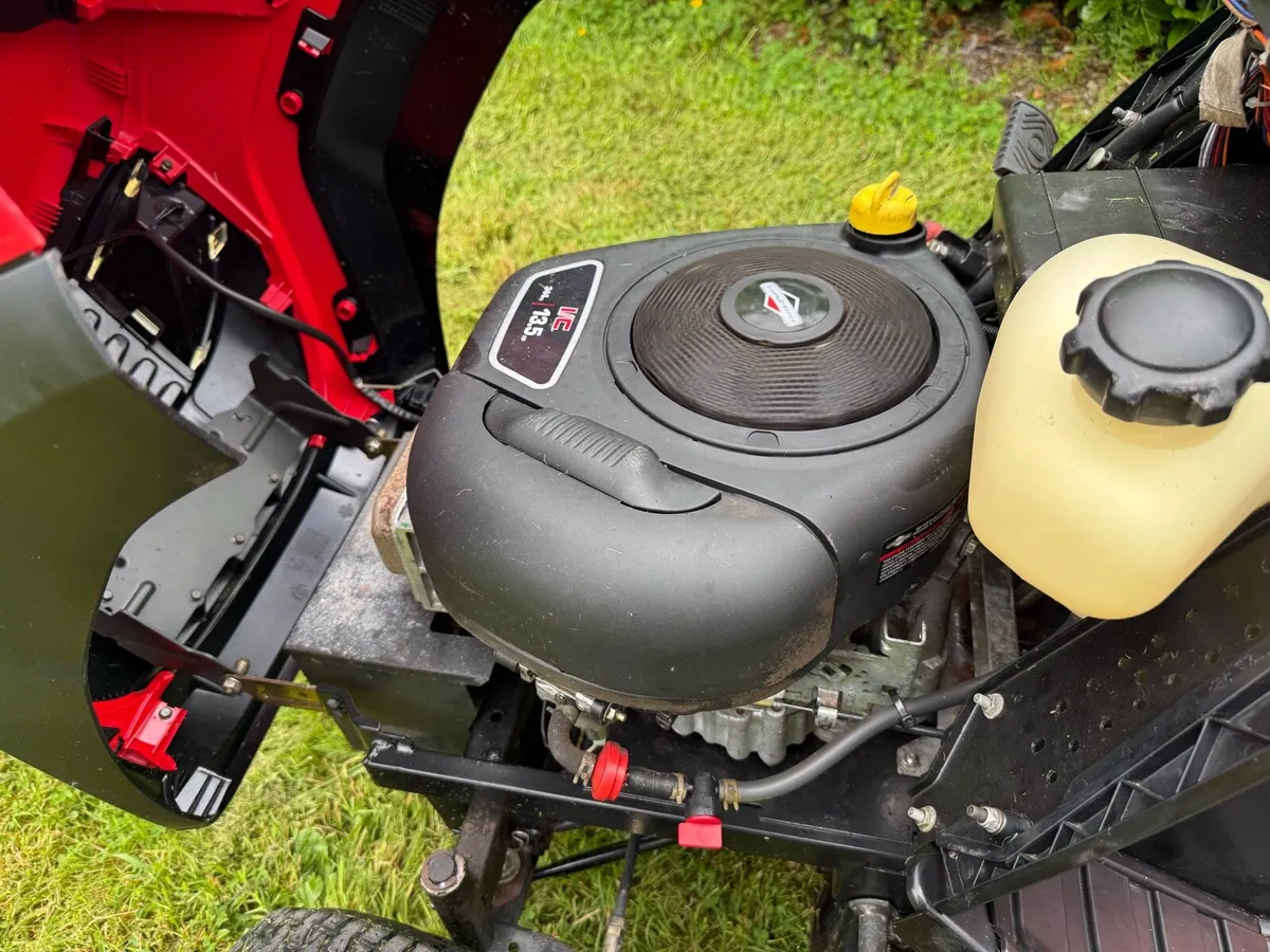 Mountfield  1426H Ride on mower - Image 3