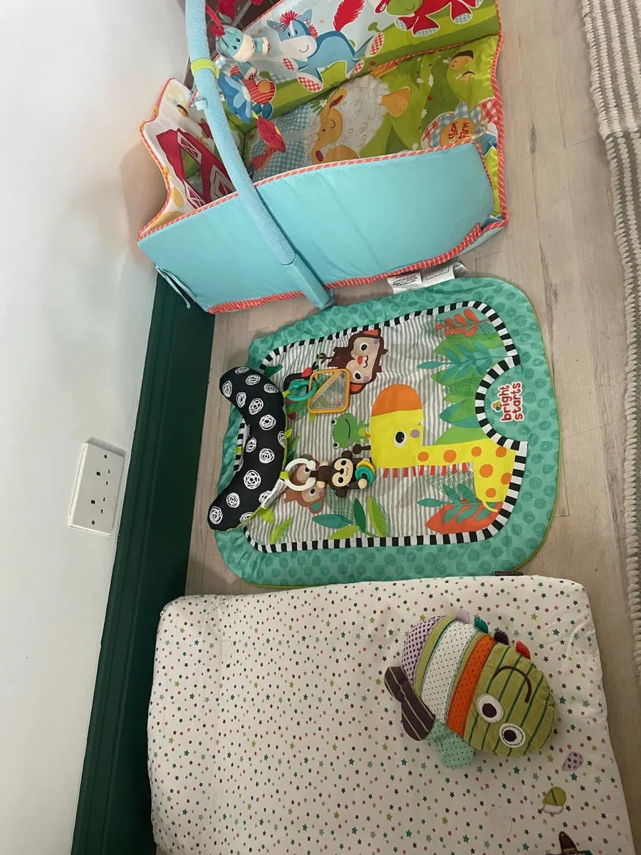 Baby changing, tummy time & play mats - Image 4
