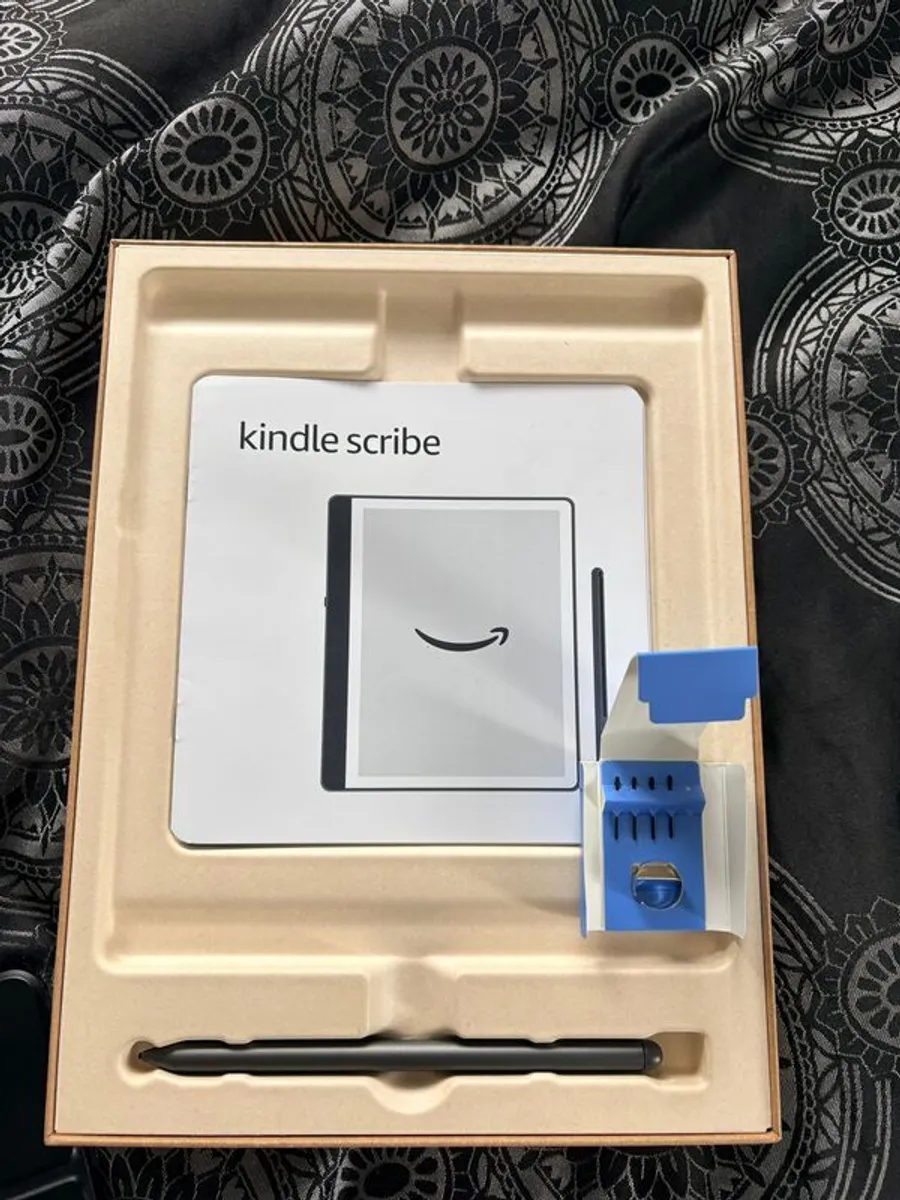 Amazon Kindle Scribe (32GB) - Image 2