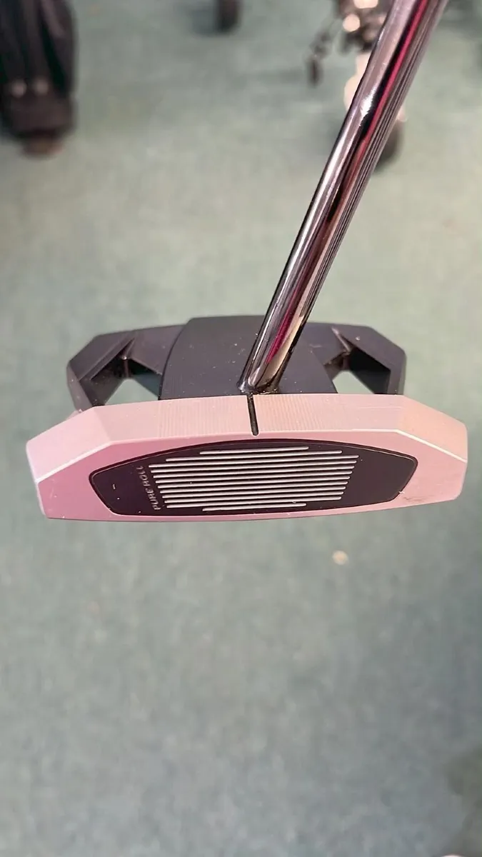 Taylormade Spider ZT BLACK 34' NEW €549 Now €375 - Image 4