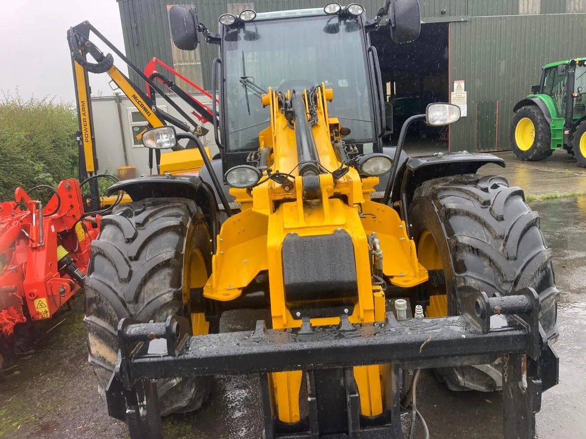 2016 JCB TM320S - Image 3