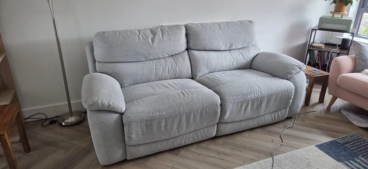 Electric reclining sofa - Image 1