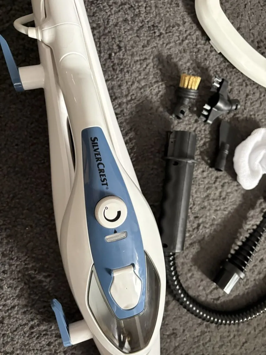 Silvercrest 2-in-1 Steam Mop & Handheld Steam - Image 1