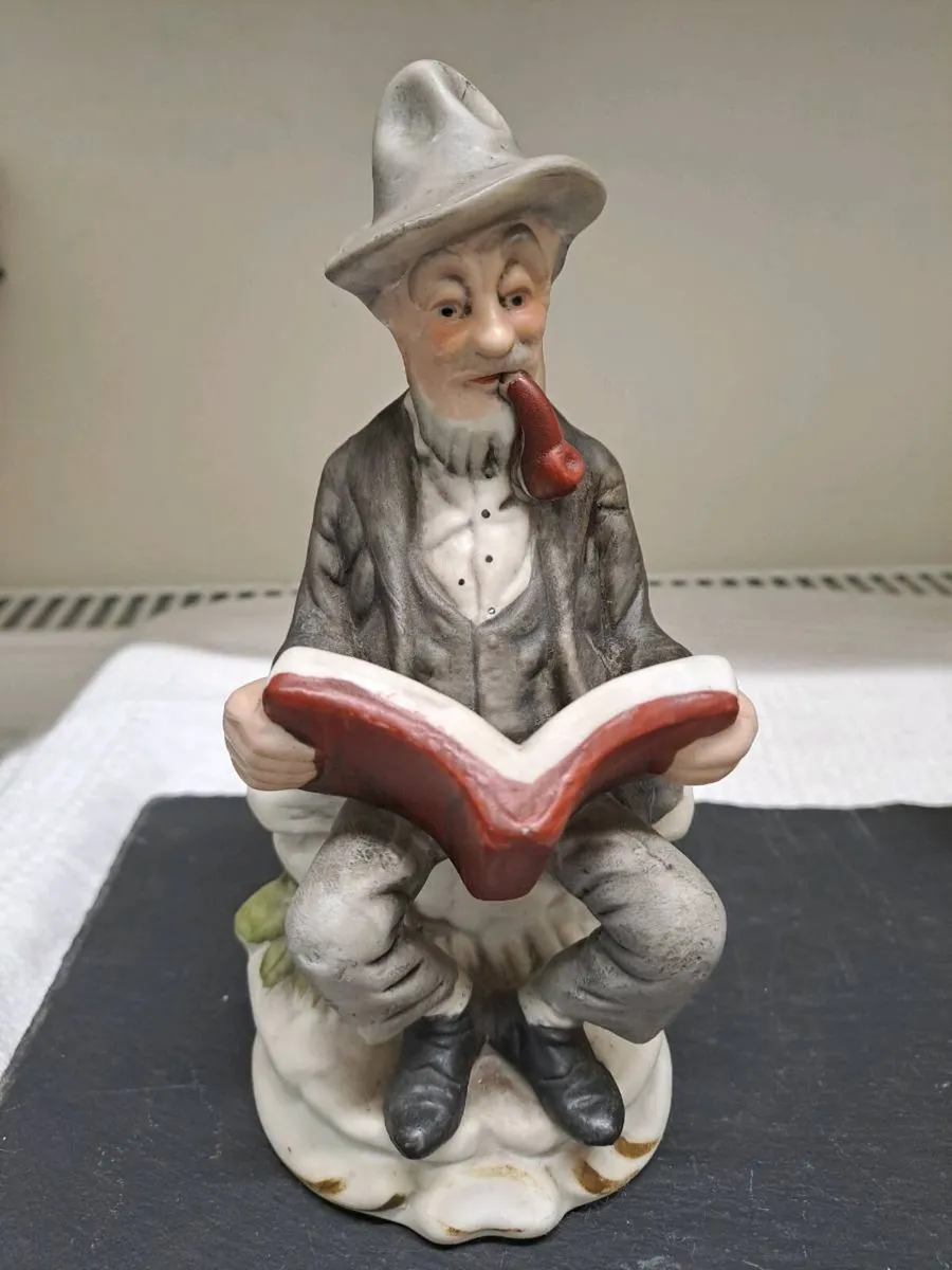 Vintage Porcelain Gentleman Reading Figurine - Image 1