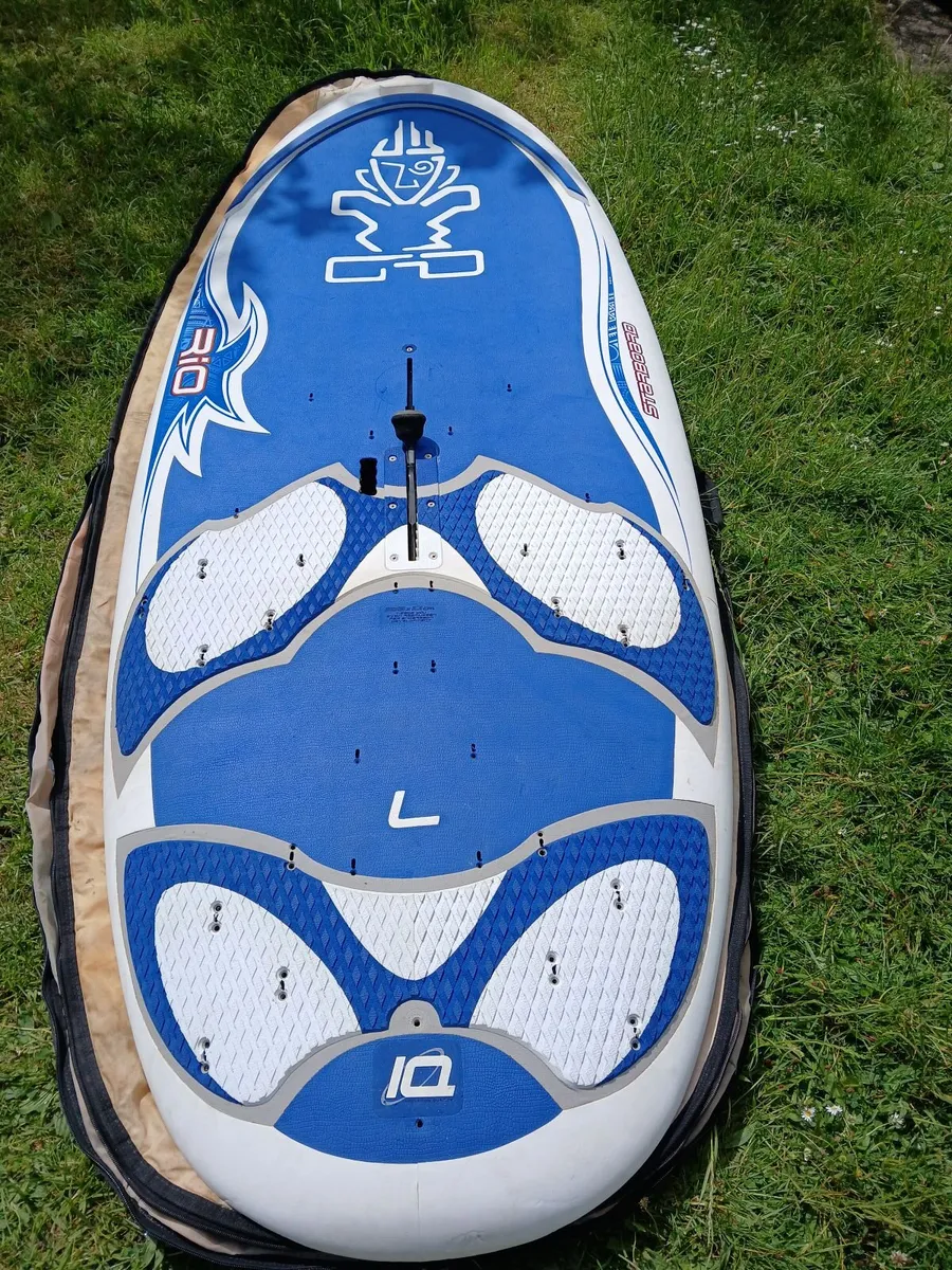 Starboard 253 by 101 Windsurf set - Image 1