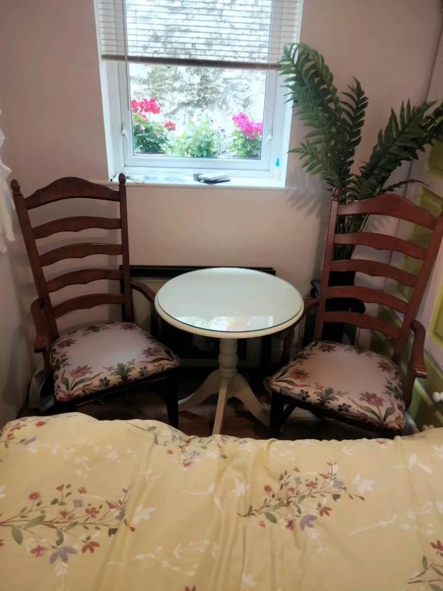 Table and two Carver Chairs - Image 1