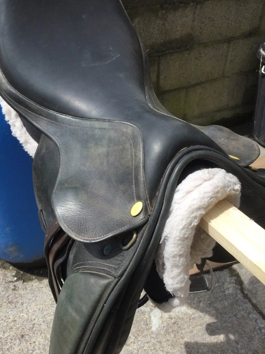 Riding saddle - Image 3
