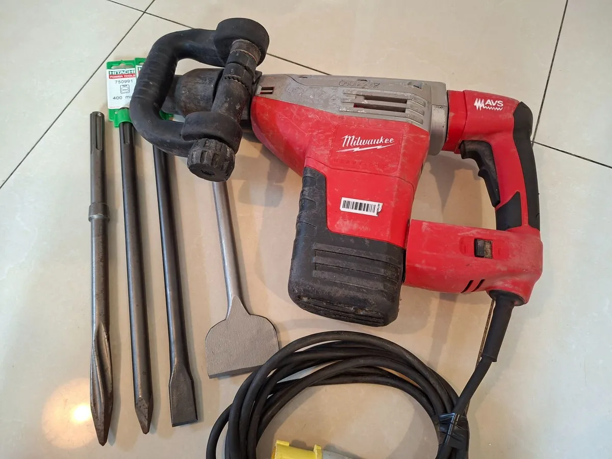 Milwaukee K500S Sds Max Breaker 110v - Image 1