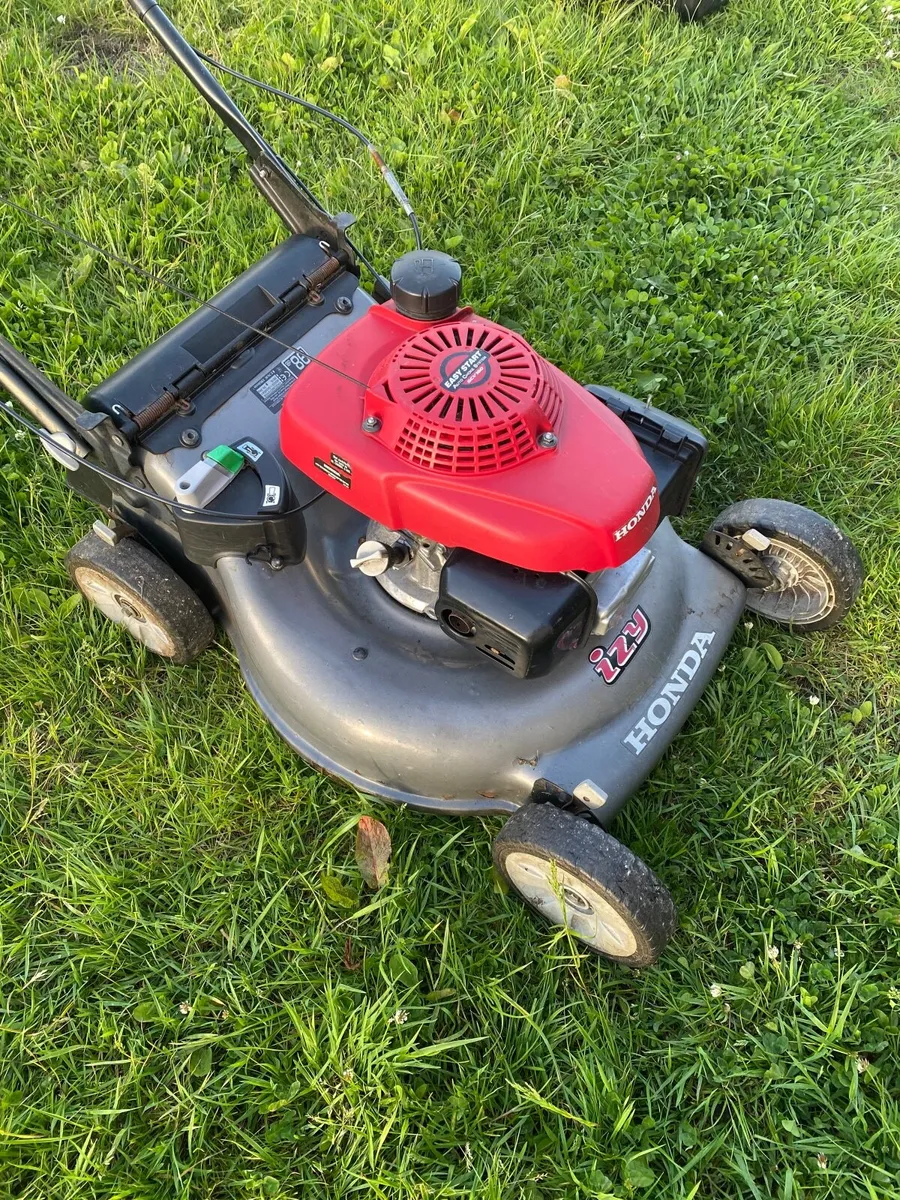 Honda self propelled Lawnmower - Image 4
