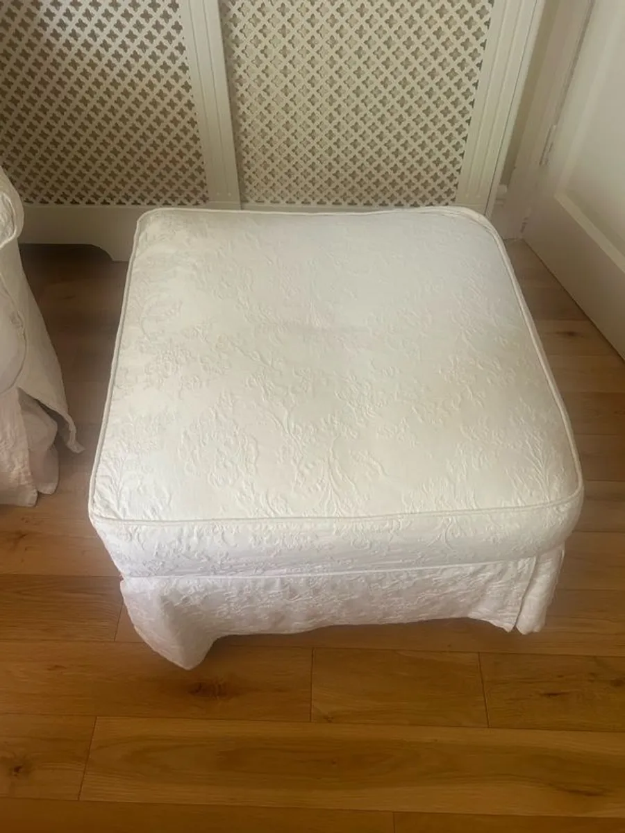Cream suite of furniture - Image 1