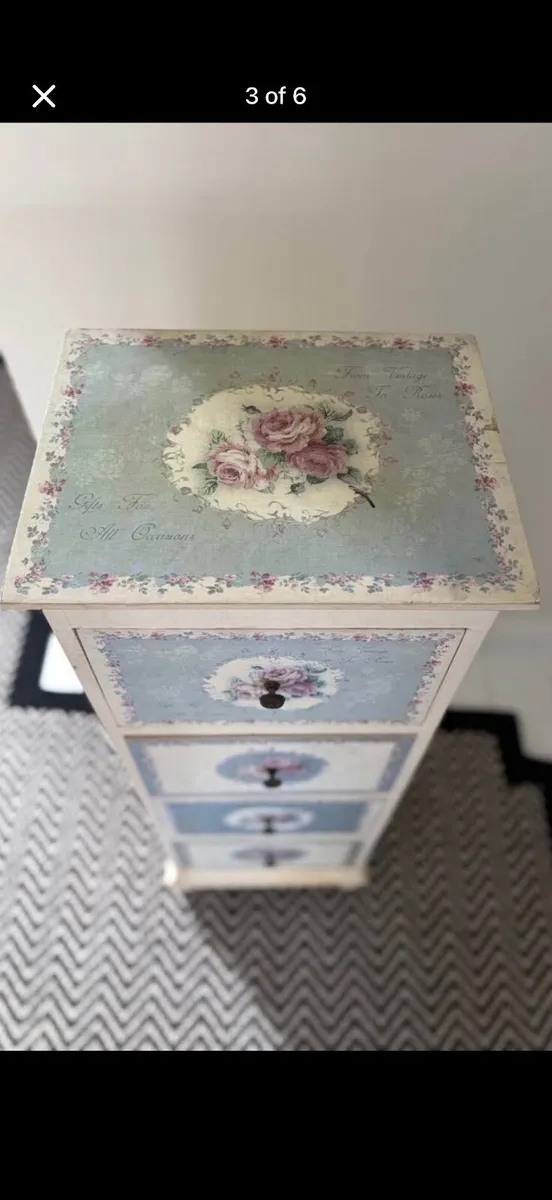 Dresser tallboy - Image 1