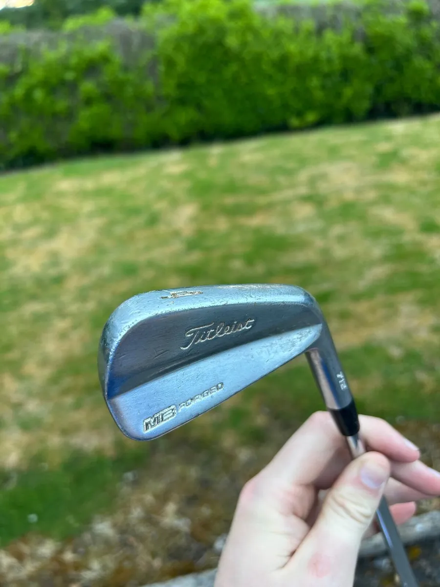 Golf irons - Image 1