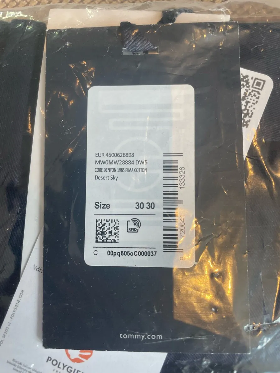 Tommy Hilfiger Straight Fit Chino new Navy 30/30 - Image 2