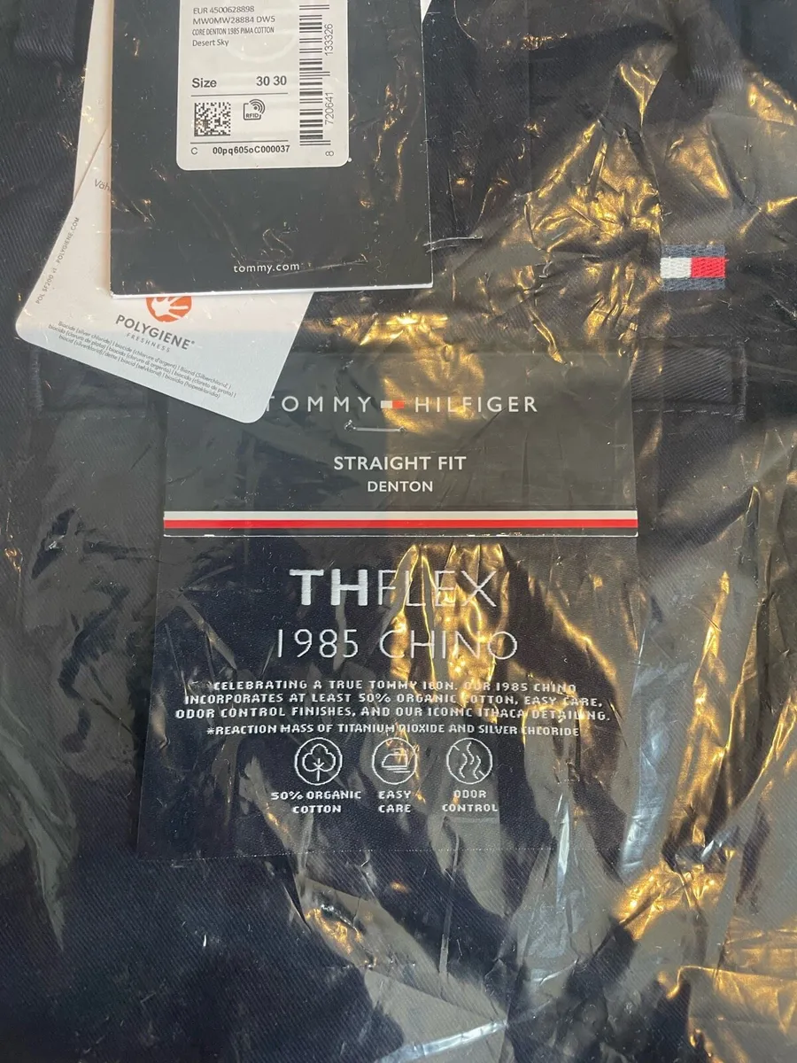 Tommy Hilfiger Straight Fit Chino new Navy 30/30 - Image 3