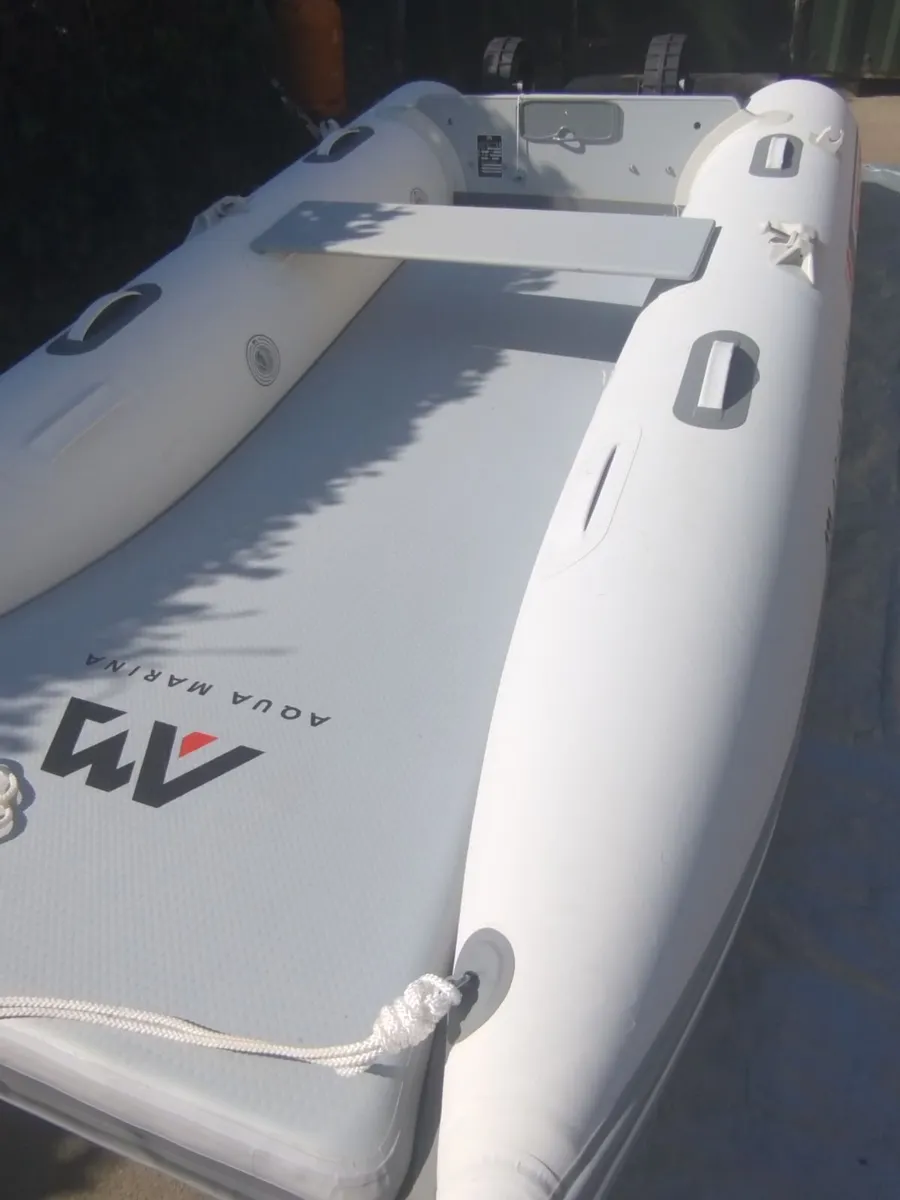 Aircat 335 inflatable boat - Image 4