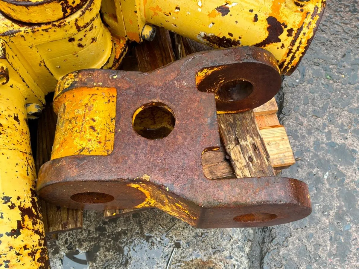 TAET HYDRAULIC PILE BREAKER / CRUSHER..1374t. - Image 4