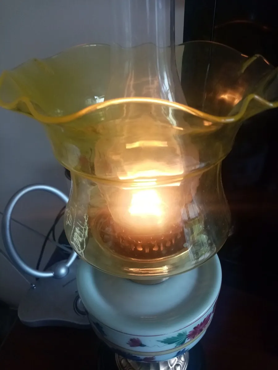 Vintage oil Lamp, Butter churn - Image 3