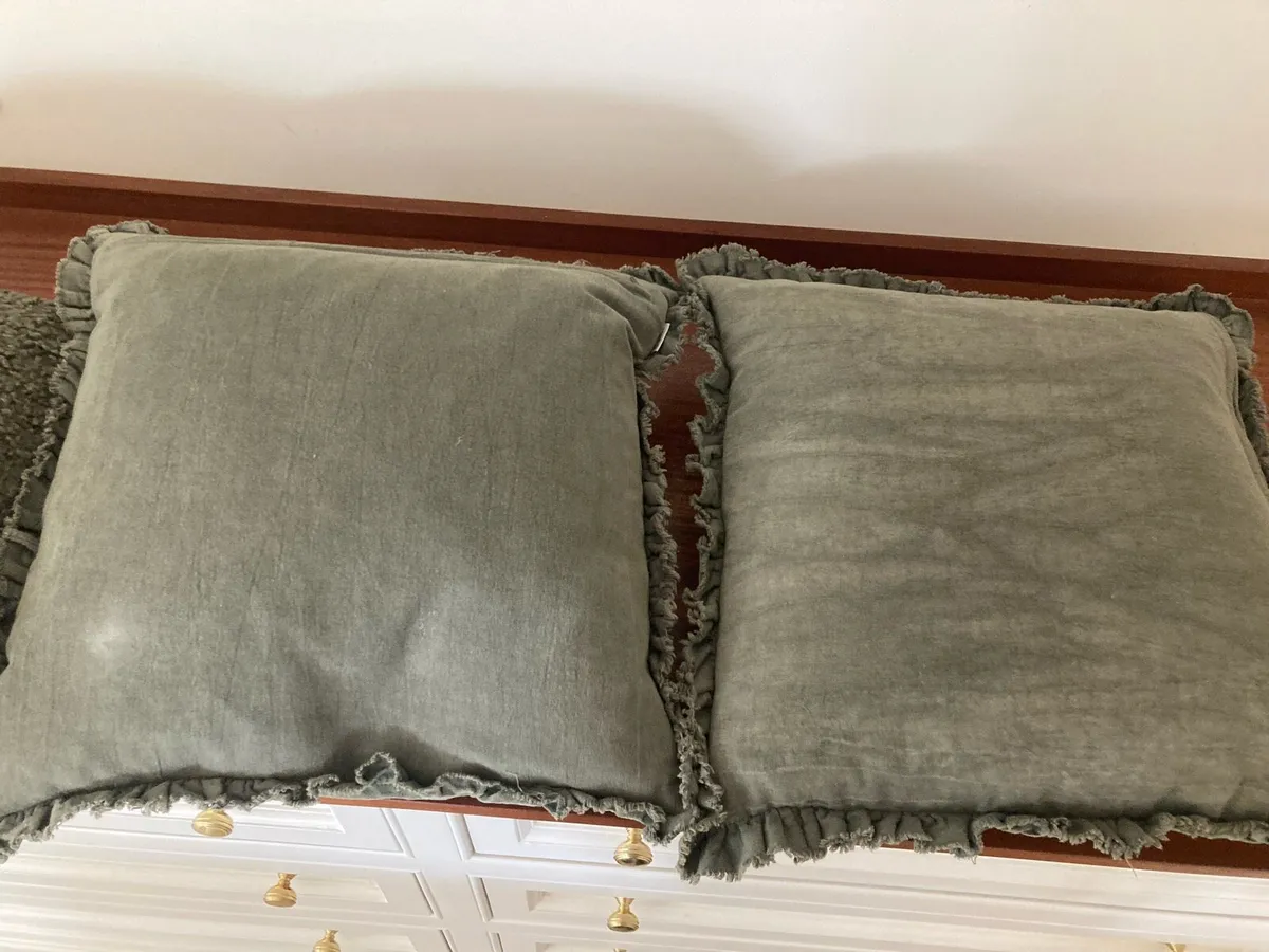 Cushions - Image 2