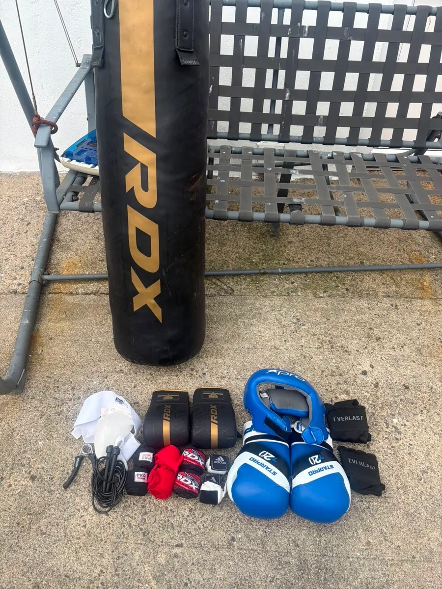 Boxing Gear and Bag - Image 1