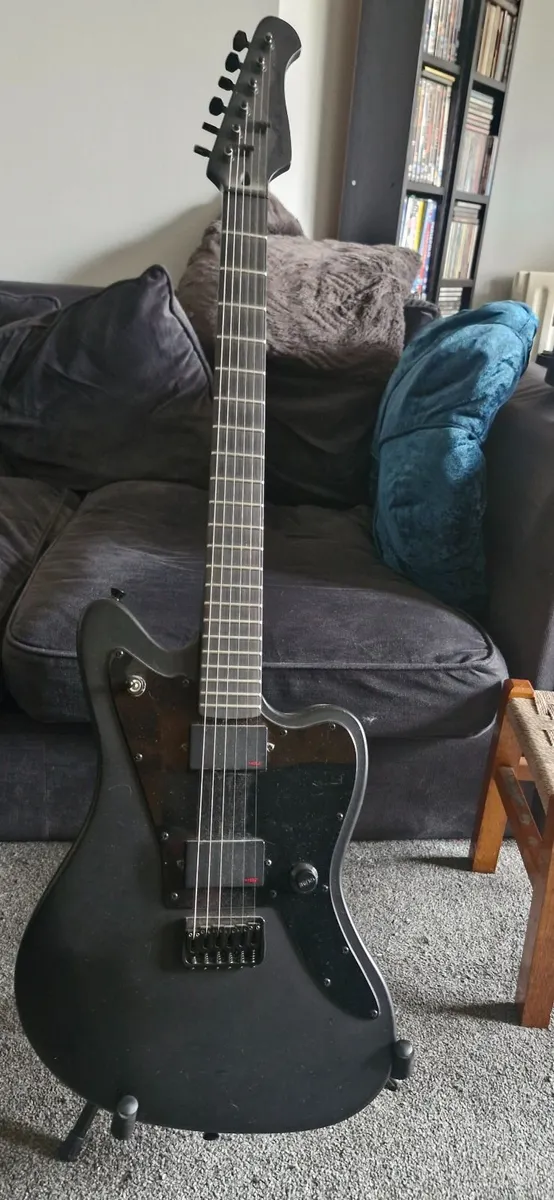 Electric guitar
