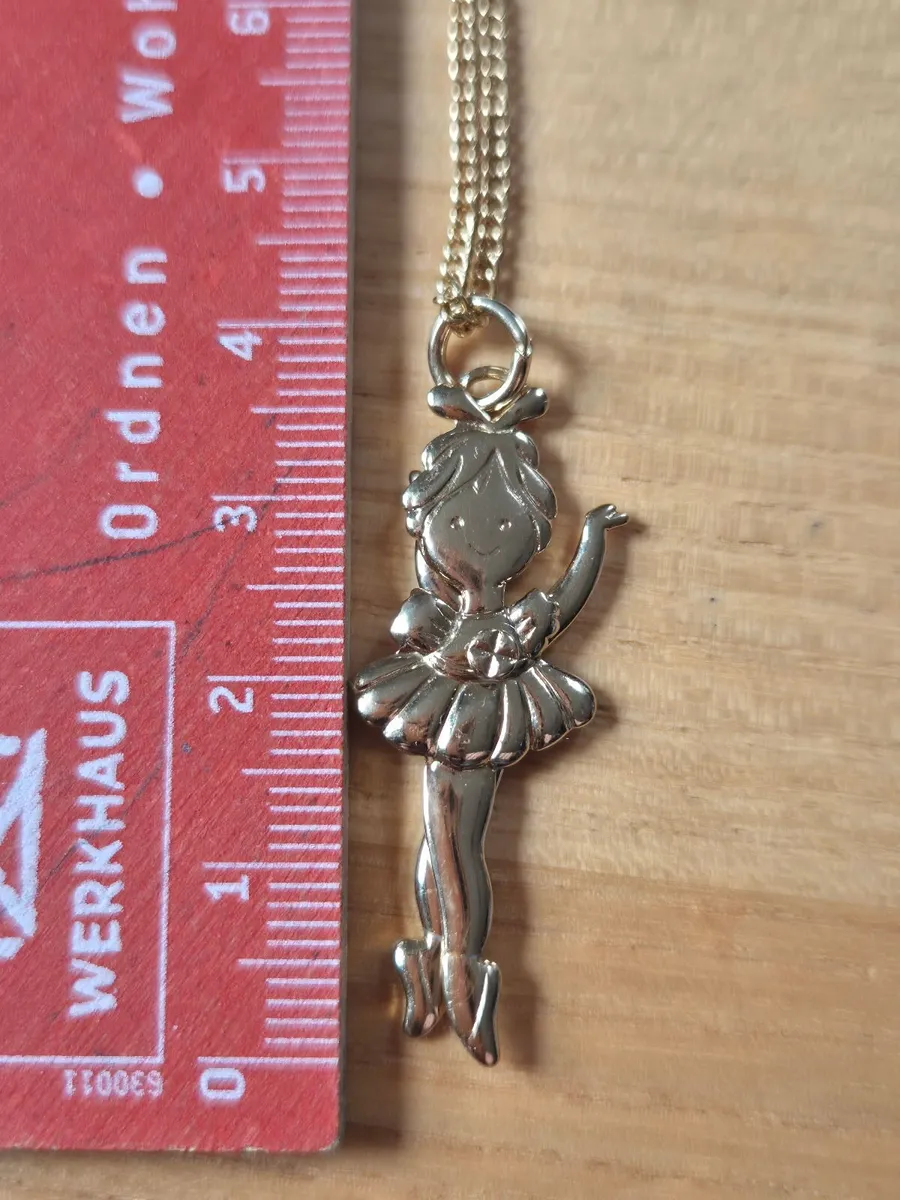 Vintage original Avon Ballerina Necklace - Image 3