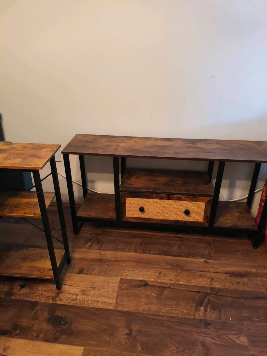 Beautiful desk matching table new no used 75 both - Image 3
