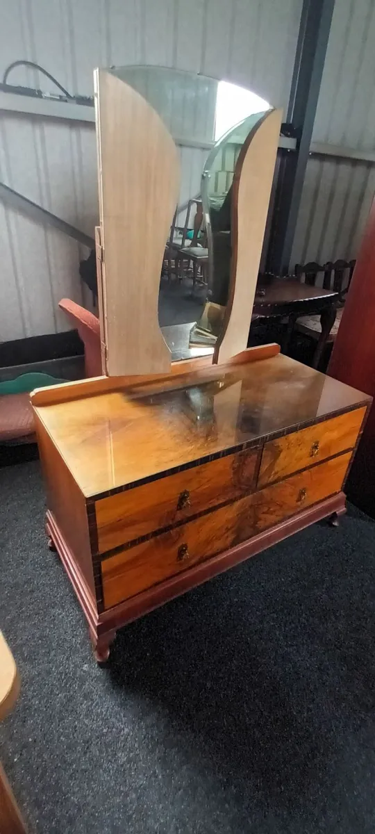 Wardrobe - Image 4