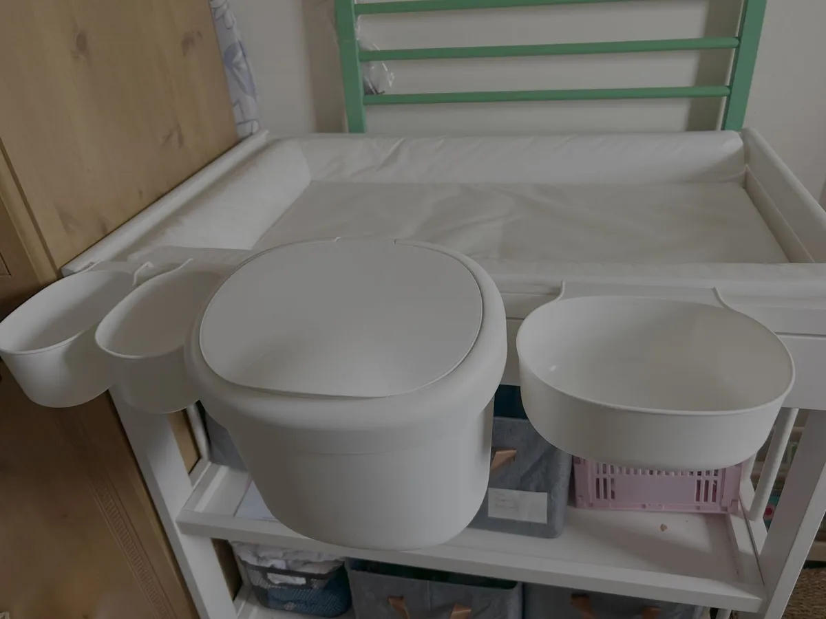 IKEA Gulliver Changing Table + Baskets — Galway - Image 3
