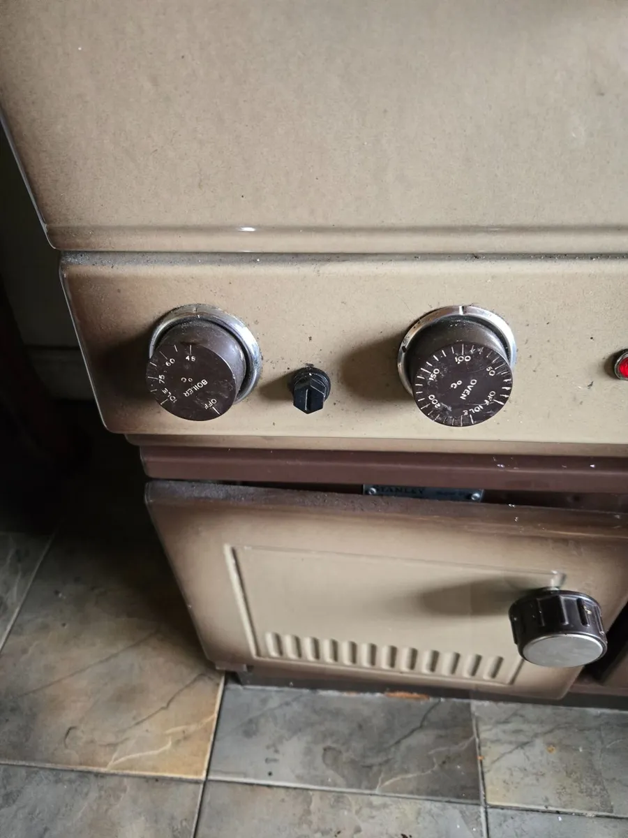 Stanley Super Star Kerosene Range Cooker & Boiler - Image 2