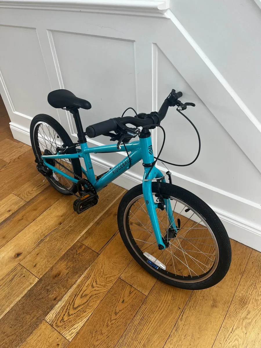 Child’s bicycle - Image 2