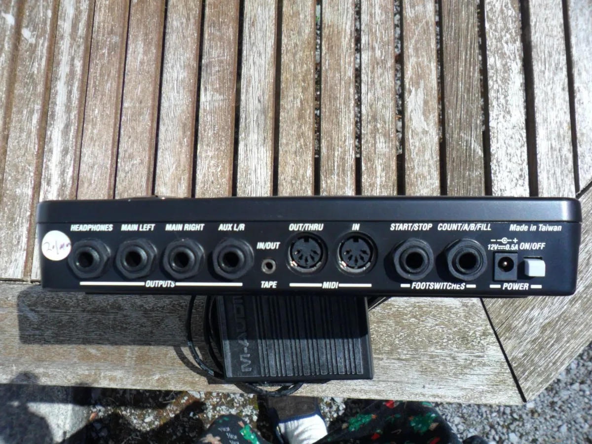 Drum Machine Alesis SR16 - Image 2