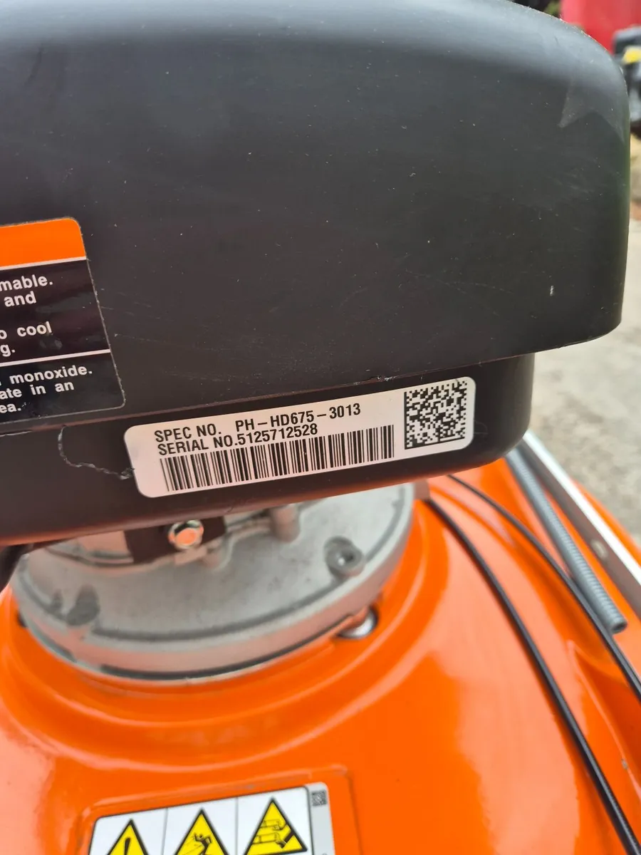 New STIHL RM 4 RV petrol mulching lawnmower - Image 3