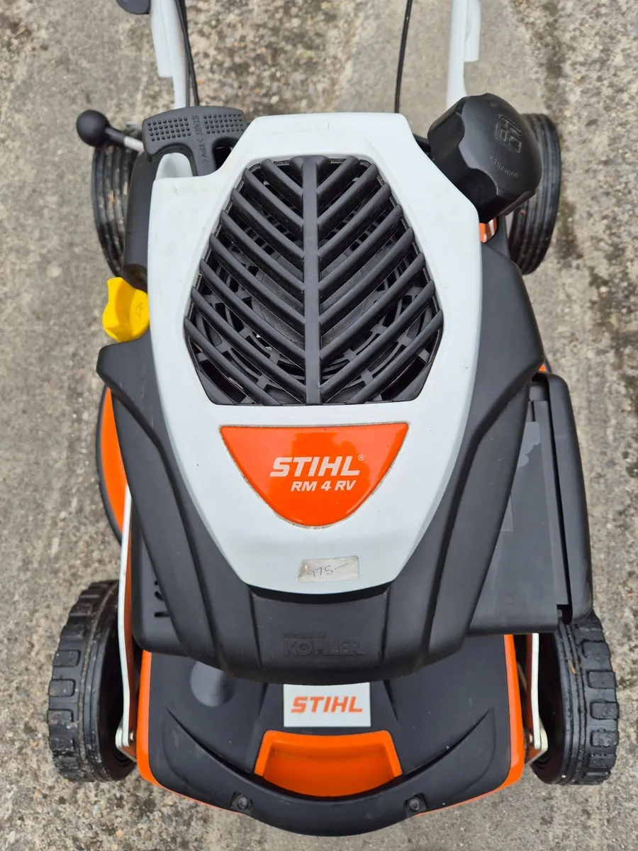 New STIHL RM 4 RV petrol mulching lawnmower - Image 2