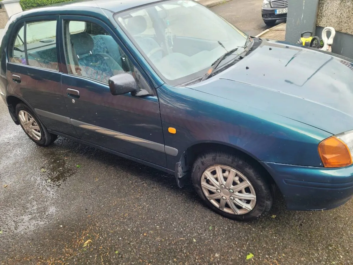 Toyota starlet - Image 2