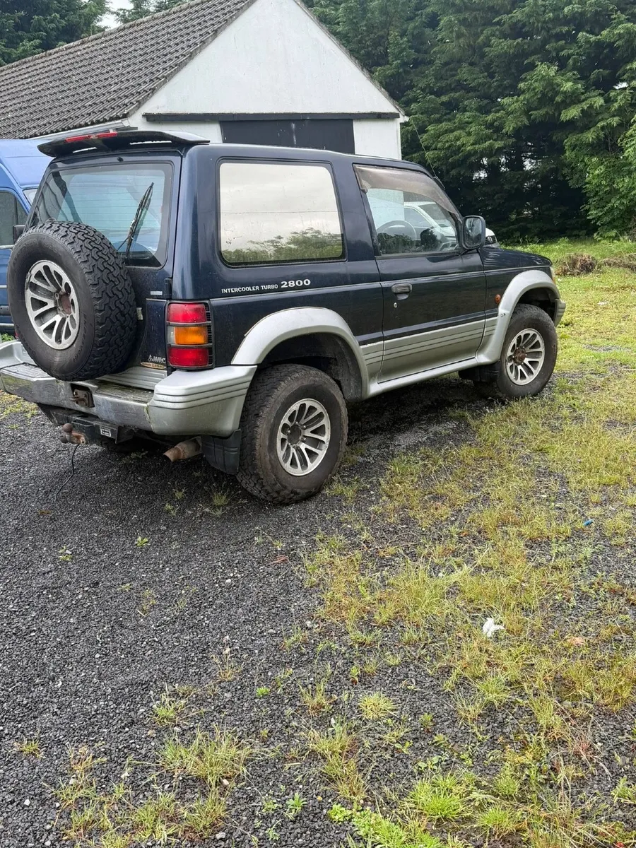 Mitsubishi Pajero 1995 - Image 1