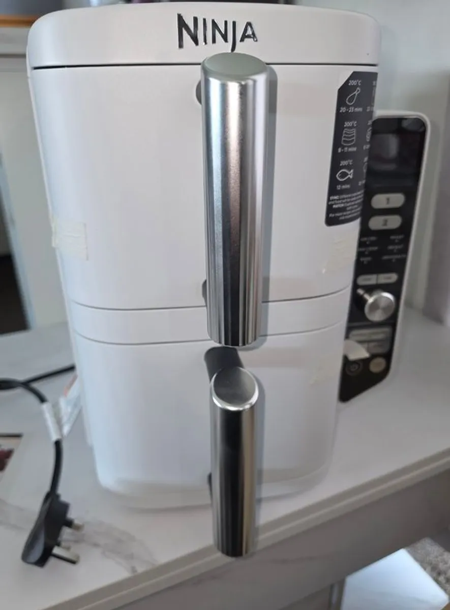 Ninja Double Stack white air fryer - Image 1