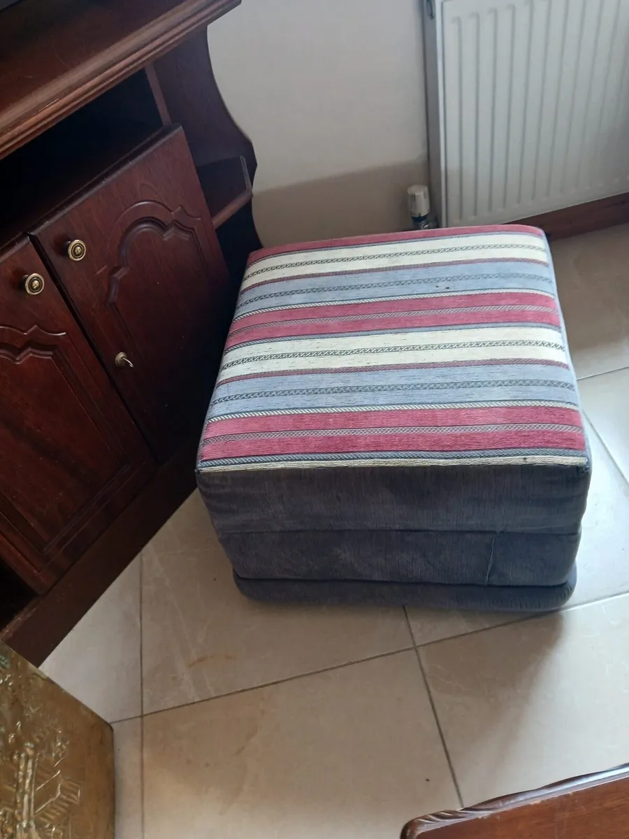 Sweet of Couches (Free to takeaway) - Image 4