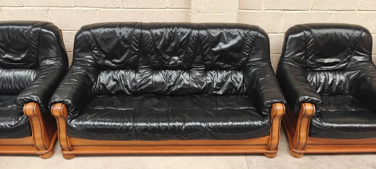 Black Leather Suite 3+1+1 - Image 3