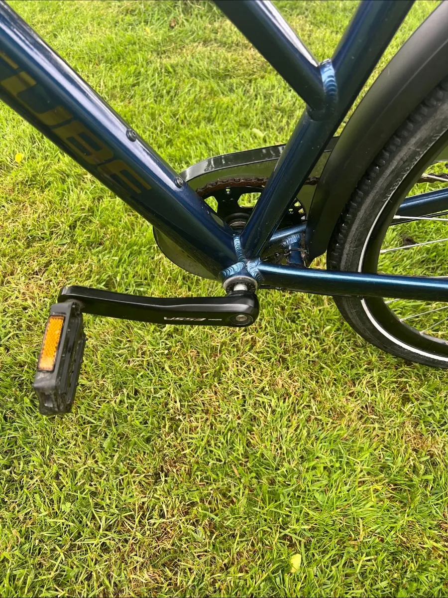 Mint Condition Cube Ladies Bike – Less Than 1 Year - Image 4