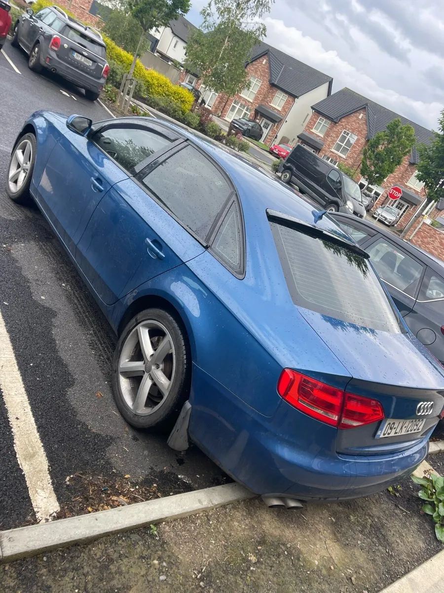 Audi a4 2009 - Image 1