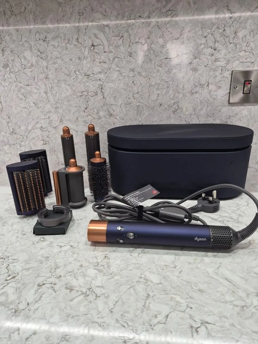 Dyson Air Wrap - Image 3