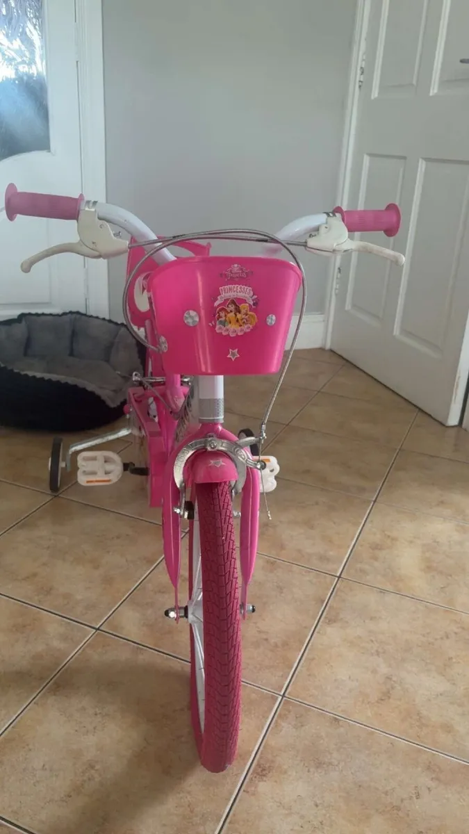 Brand new 16 inch official Disney princess bike - Image 2