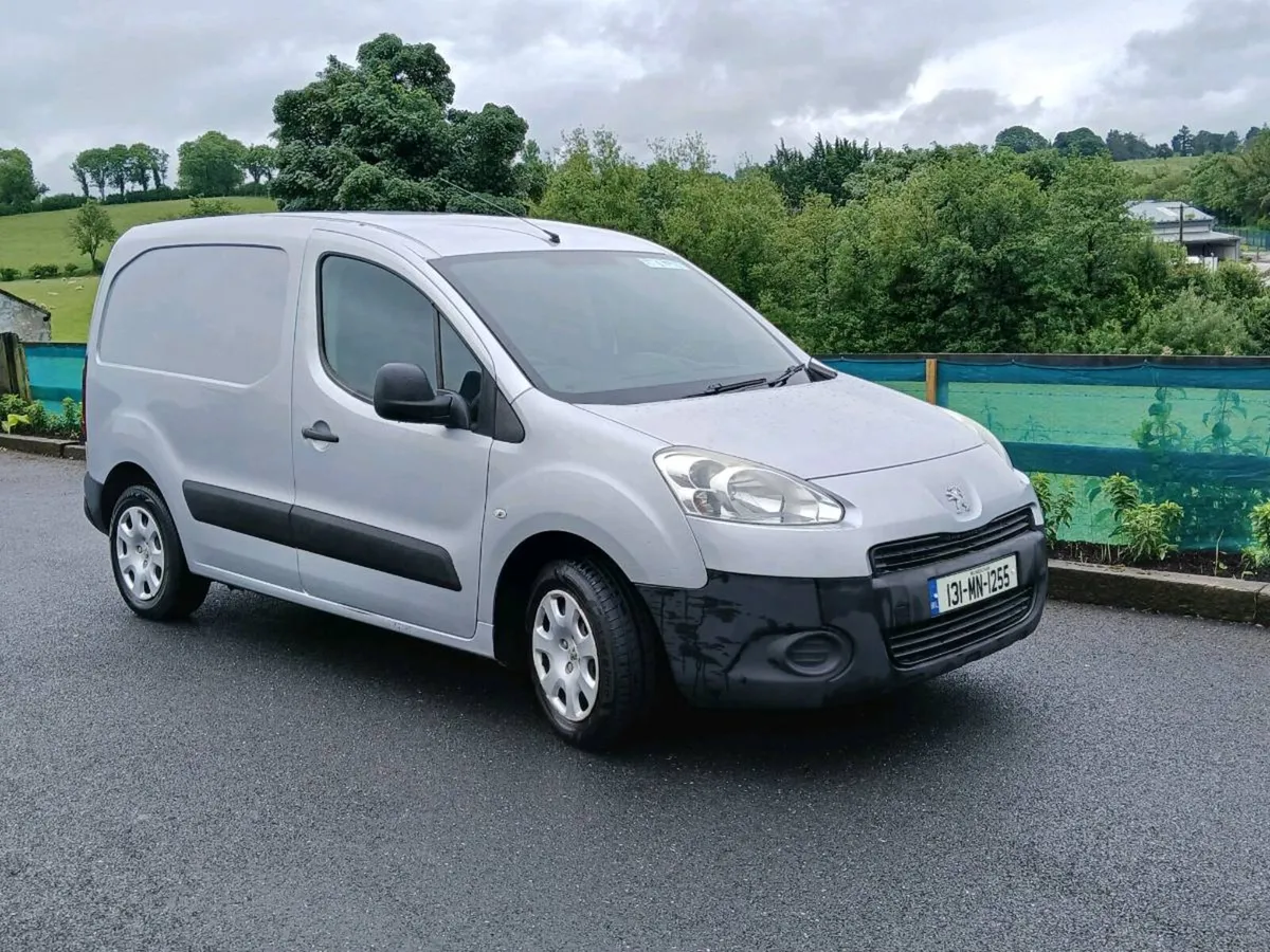 Van - Image 1