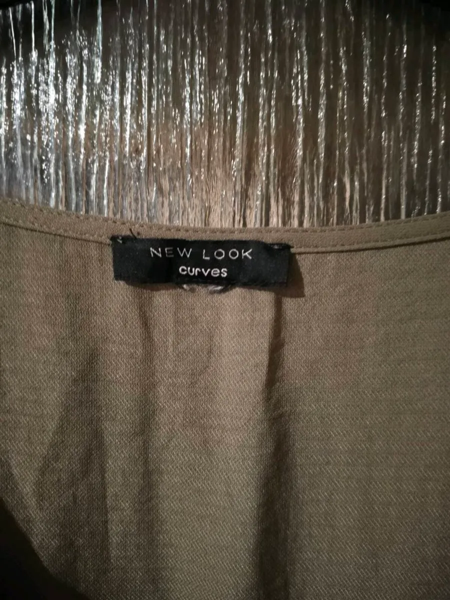 Newlook curves, khaki green smock dress. - Image 4